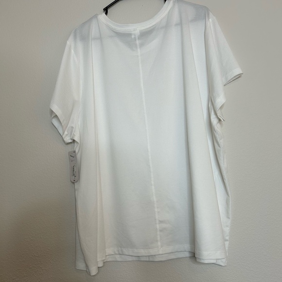 NWT - XERSION TEE- Stay Fresh - White Tee Size 3X - Picture 4 of 5